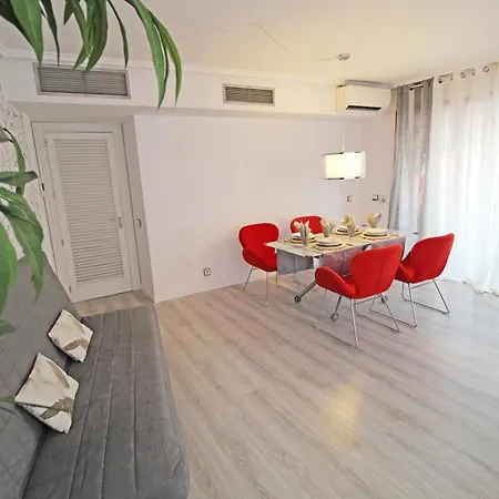 Castle Views. Terrace. Design Style. Ac. Wifi. Refurbished. Supercentric. * Аликанте