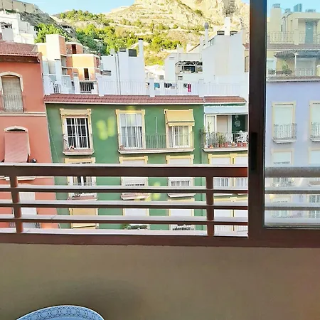 Castle Views. Terrace. Design Style. Ac. Wifi. Refurbished. Supercentric. Апартаменты *